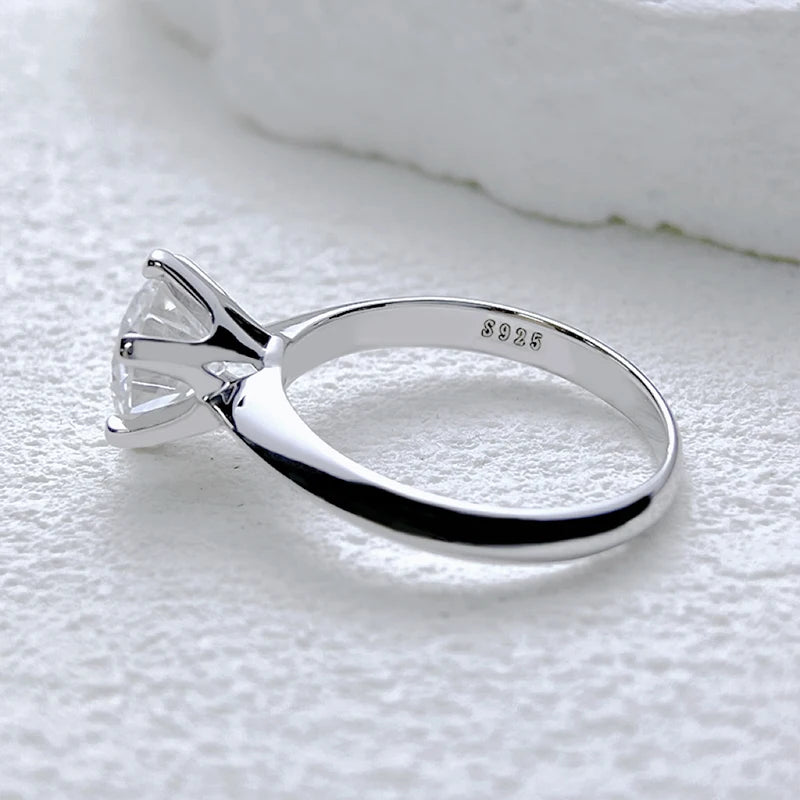 Solitaire Moissanite Ring – 925 Sterling Silver, Timeless Elegance