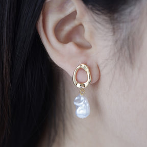 Baroque Pearl Earrings – Timeless Elegance with a Modern Twist