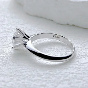 Solitaire Moissanite Ring – 925 Sterling Silver, Timeless Elegance