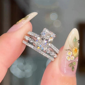 Elegant halo zirconia ring with radiant center stone in gold tone – Hadassalis Ice Flower
