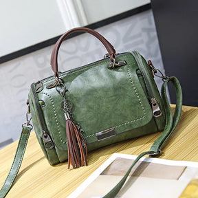 Crossbody Pillow Bag – Timeless Vintage Charm and Everyday Versatility